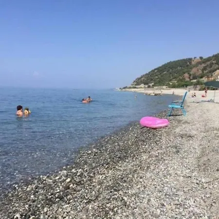 Tenuta Baronale Jo - Sant'elia 3 *